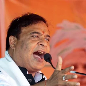 আসামের মুখ্যমন্ত্রী হিসেবে দ্বিতীয়বার শপথ নিলেন হিমন্ত বিশ্ব শর্মা