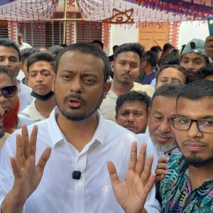 স্বরাষ্ট্র-পররাষ্ট্রমন্ত্রীকে নিয়ে আপত্তিকর মন্তব্য করলেন নাসীরুদ্দীন পাটওয়ারী