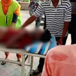 প্রমাণ নষ্টে ৩১ পিস ইয়াবা গিলে ফেললেন যুবক, হাসপাতালে মৃত্যুর সঙ্গে লড়াই