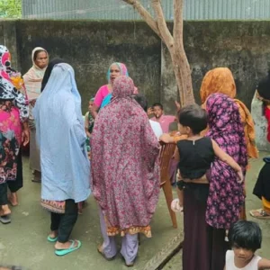 দুর্বৃত্তের হামলায় নারায়ণগঞ্জে ব্যবসায়ী নিহত, স্ত্রী হাসপাতালে