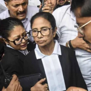 মমতা বন্দ্যোপাধ্যায়ের আইনজীবী হিসেবে যোগ্যতার প্রমাণ চাইল বার কাউন্সিল