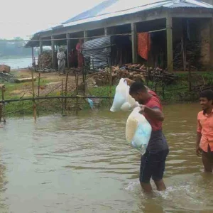 সুনামগঞ্জে টানা বৃষ্টিতে আবারও বাড়ছে নদী-হাওরের পানি