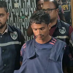 কিস্তির টাকা জোগাড় করতে হত্যার পর স্বর্ণালংকার লুট, রাজমিস্ত্রি গ্রেপ্তার