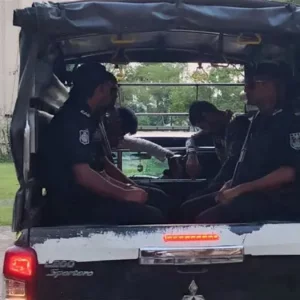 ৯৬৩টি সিম ও ট্রেনের টিকিটসহ কালোবাজারি চক্রের ২ সদস্যকে গ্রেপ্তার করেছে র‍্যাব