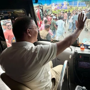কুমিল্লায় প্রধানমন্ত্রী, উচ্ছ্বসিত নেতাকর্মী ও সাধারণ মানুষ