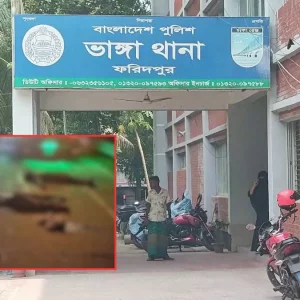 বিকল ট্রাক মেরামতের সময় বাসচাপায় প্রাণ গেল বাবা-ছেলের