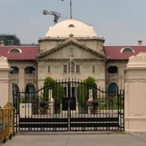 গঙ্গায় আমিষ বর্জ্য ফেলা ধর্মীয় অনুভূতিতে আঘাত: ভারতীয় হাইকোর্ট