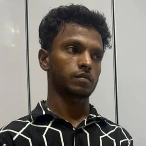 মেজর জেনারেল সেজে শাসাতেন পুলিশকে, ধরা খেলেন গাড়িচালক