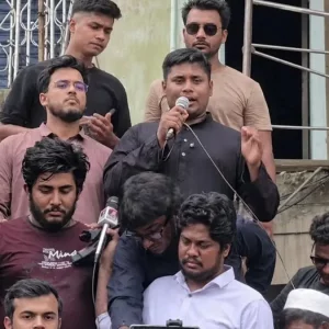 বিচার বিভাগের স্বাধীনতা ক্ষুণ্ন ও প্রতিষ্ঠান দলীয়করণের অভিযোগ হাসনাত আবদুল্লাহর