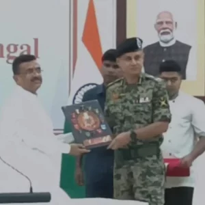 সীমান্তে কাঁটাতারের বেড়া নির্মাণে বিএসএফকে জমি হস্তান্তর শুভেন্দু সরকারের