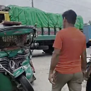 ট্রাক-অটোরিকশা সংঘর্ষে বিএনপি নেতাসহ নিহত ২