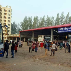 ঈদযাত্রায় ভোগান্তি কমাতে নোবিপ্রবির উদ্যোগে বিশেষ বাসসেবা