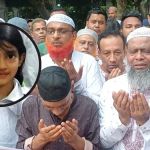রামিসার কবর জিয়ারতে এসে অঝোরে কাঁদলেন এমপি আব্দুল্লাহ 