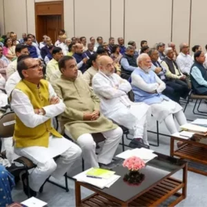 ভারতের মন্ত্রিসভার বৈঠকে ৩ বার্তা দিলেন নরেন্দ্র মোদি