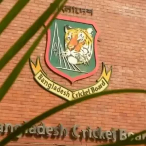 শেষ দিনে জমা ৩৩ মনোনয়নপত্র, বৈধ প্রার্থীদের তালিকা প্রকাশ কাল 