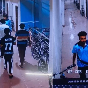 ঢাবিতে প্রতিবন্ধী শিক্ষার্থীকে পিটিয়ে পদ হারালেন ছাত্রদলের ৩ নেতা