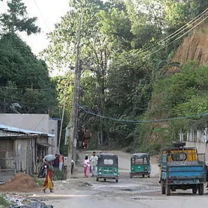 মধ্যরাতে জঙ্গল সলিমপুরে র‍্যাব ক্যাম্পে ইয়াসিন বাহিনীর গুলিবর্ষণ