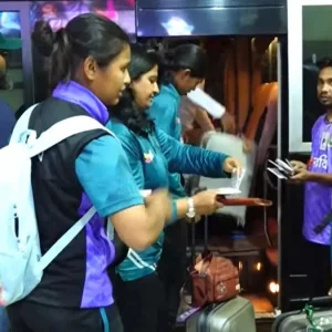 বিশ্বকাপে ভালো করার আশা নিয়ে দেশ ছাড়লো বাংলাদেশের মেয়েরা