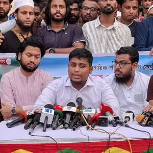 আওয়ামী লীগের মতো পুলিশকে দলীয় বাহিনী বানাতে চাইছে সরকার: হাসনাত আব্দুল্লাহ