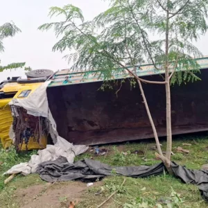 থানায় সারিবদ্ধ মরদেহ, ১৩ জনের বাড়িই নওগাঁয়