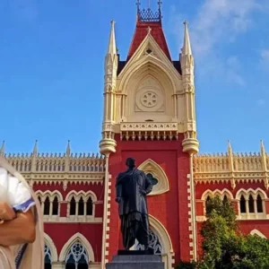 হারের পর ‘বিচার’ পেতে আদালতে যেতে চান মমতা