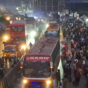 ঢাকা-টাঙ্গাইল মহাসড়কে ৪০ কিমি যানজট, ঘরমুখী লাখো মানুষের চরম ভোগান্তি