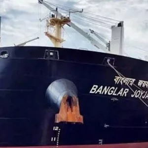 জাহাজেই ঈদের নামাজ পড়লেন হরমুজে আটকা বাংলার জয়যাত্রার ৩১ নাবিক