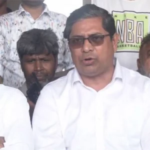 বৃষ্টির কারণে মেট্রোরেল স্টেশনের নিচে কোরবানির পশু রাখা হয়: প্রতিমন্ত্রী শাহে আলম