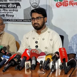 ‘নাসীরুদ্দীন পাটওয়ারীকে বলব, ডিম না খেতে চাইলে ভালো হয়ে যাও’