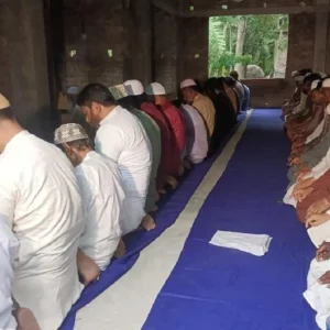 সৌদির সঙ্গে মিল রেখে সাতক্ষীরায় ঈদ জামাত অনুষ্ঠিত