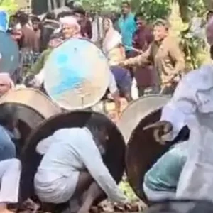 মাংস বণ্টন মসজিদে নাকি বাড়িতে— বিতর্কে সংঘর্ষ, ঈদ জামাত পণ্ড