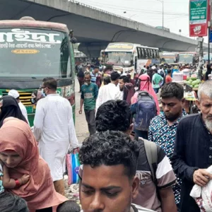 ঈদের ছুটিতে ফাঁকা রাজধানী, দ্বিতীয় দিনেও ঘরমুখো মানুষের ভিড়
