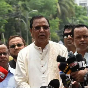 ঈদের দ্বিতীয় দিনেও ডিএসসিসির বর্জ্য অপসারণে জোর