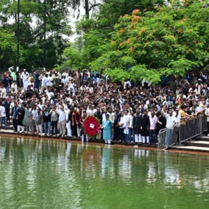 জিয়া উদ্যানে বিএনপি নেতাকর্মীদের ঢল