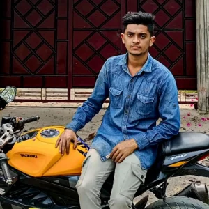 ৩ মাস আগে বাবাকে ‘চাপ দিয়ে’ কেনা সেই মোটরসাইকেল কাড়লো ছেলের প্রাণ