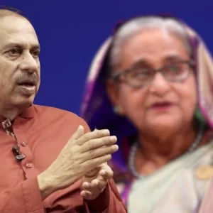 ভ্যানিটি ব্যাগে করে ৩ পৃষ্ঠার পদত্যাগপত্র নিয়ে গেছেন শেখ হাসিনা