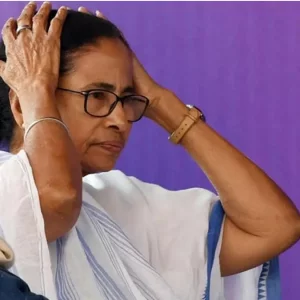 মমতার ডাকে সাড়া দিলেন না ৬০ বিধায়ক, বাধ্য হয়ে বৈঠক বাতিল