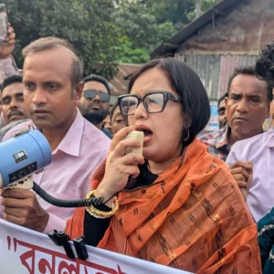 যারা মৌলবাদী রাষ্ট্র বানাতে চায়, তারাই সিনেমা বন্ধ করেছে: রুমিন ফারহানা