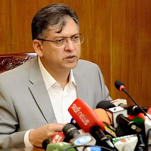 ব্যাটারিচালিত রিকশা মহানগরের বাইরে সরানোর চিন্তাভাবনা চলছে: স্বরাষ্ট্রমন্ত্রী