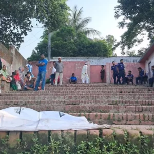 বাগেরহাটে দিঘিতে কুমিরে ধরে নেওয়ার ৯ ঘণ্টা পর শিশুর মরদেহ উদ্ধার