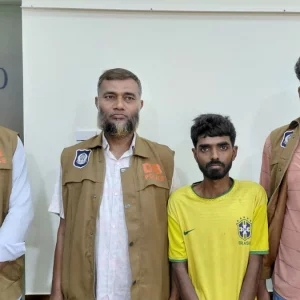 তিনি কখনও ডিসি, কখনও এসপি— শেষে ৩৪ সিমসহ ধরা পুলিশের হাতে