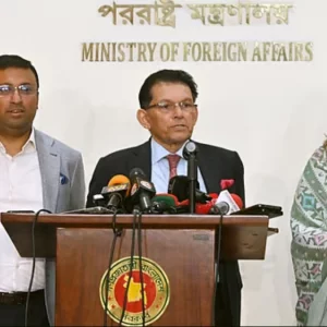 ‘ভাই, এত ব্যস্ত হইয়েন না’: ছুটির বিষয়ে প্রশ্নের উত্তরে পররাষ্ট্রমন্ত্রী