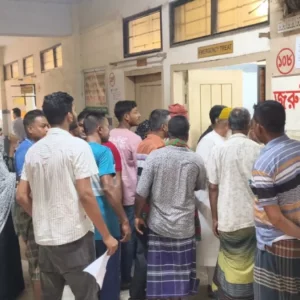 ঝিনাইদহে আধিপত্য বিস্তার নিয়ে সংঘর্ষ, নারীসহ আহত ৬২