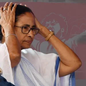 ‘বাংলাদেশে কাকে খুন করিয়েছিলেন’ মন্তব্যের জেরে মমতার বিরুদ্ধে দেশদ্রোহিতার মামলা