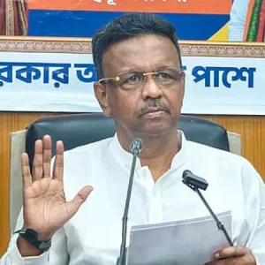 কলকাতার মেয়র পদ ছাড়লেন ফিরহাদ হাকিম