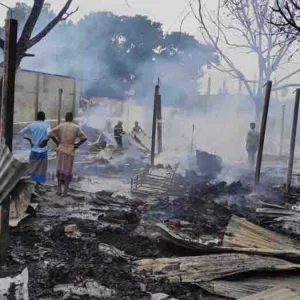 ভূরুঙ্গামারীতে ভয়াবহ অগ্নিকাণ্ডে ৯৫ দোকান পুড়ে ছাই, ১৫ কোটি টাকা ক্ষতি