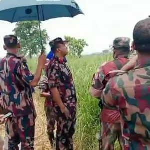 ৩ সীমান্তে ৬০ জনকে ঠেলে পাঠানোর চেষ্টা, বিজিবির বাধায় নো …