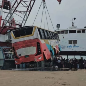 দৌলতদিয়া ঘাটে বাসডুবি: ‘কারণ অনুসন্ধানে’ তদন্ত কমিটি