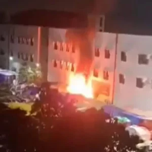 শাহজালাল বিমানবন্দরে কার্গো শেডে আগুন, ৪ ইউনিটের প্রচেষ্টায় নিয়ন্ত্রণে