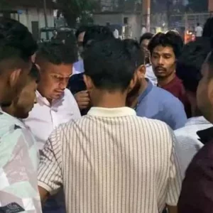 নিষিদ্ধ ছাত্রলীগ ও কিশোর গ্যাংয়ের ১৮ সদস্যকে পুলিশে দিলো ছাত্রদল